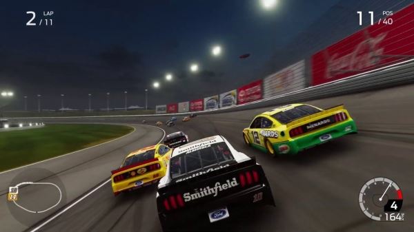  Опубликован первый геймплей гонок NASCAR Heat 4. Разработчики обещают улучшенную графику и новый интерфейс 